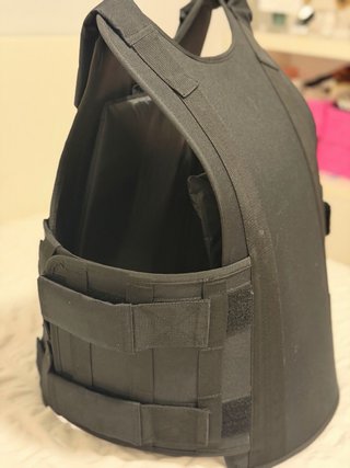 Chaleco de protección anticortes negro