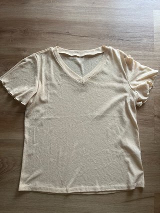 Blusa beige cuello V