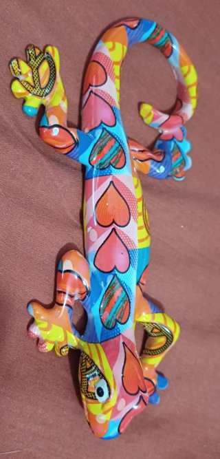Figura Lagarto Pop Art Corazones