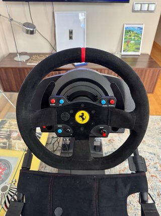 Thrustmaster T300 Ferrari Alcantara + Playseat