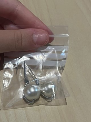 Pendientes de perla blanca