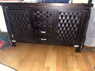 Mueble de madera maciza rústico