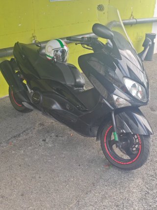 Se cambia por algo o vendo Yamaha T-Max 500 Scoote