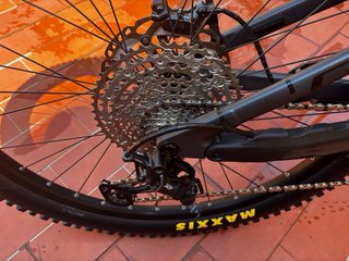 EBIKE DE MTB CUBE  DEL 2026 TALLA -M