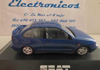 Seat Cordoba SX 1/43 Azul