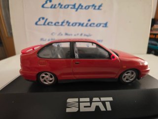Seat Cordoba SX 1/43 Azul