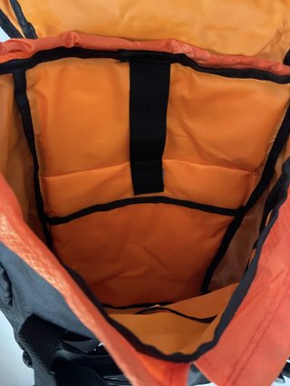 Mochila Nike Sport Negra y Naranja