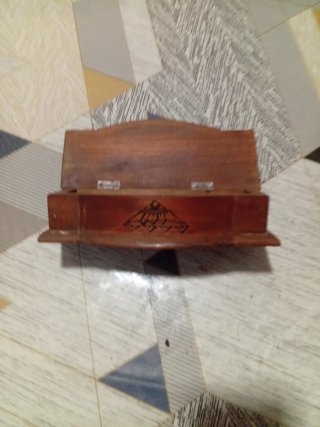 Caja de madera decorada