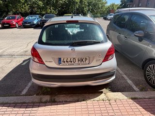 Peugeot 207 2016