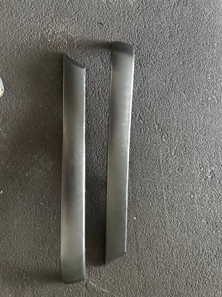 Molduras Defensa Trasera BMW E30 Nuevas