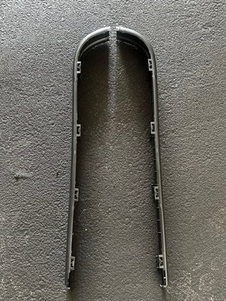 Molduras Defensa Trasera BMW E30 Nuevas