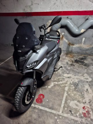 Aprilia SRGt 125 Scooter Nueva Cambio por coche