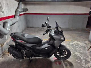 Aprilia SRGt 125 Scooter nueva ( 482km)