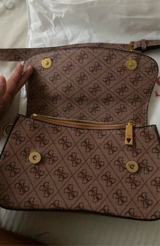Bolso Guess Marrón Monogram Precio negociable