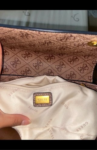 Bolso Guess Marrón Monogram Precio negociable