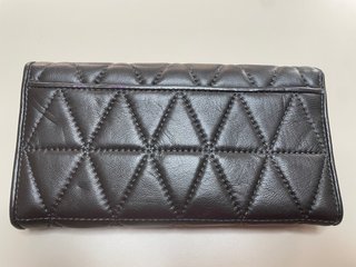 Cartera Continental Piel Acolchada