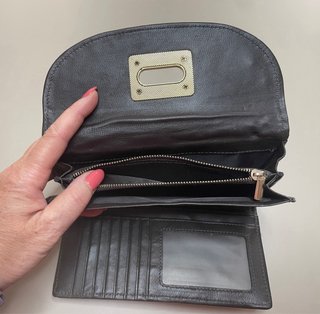 Cartera Continental Piel Acolchada