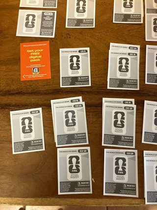 Lote cartas Mundial Panini Ya no están  Uzb 5 Usa