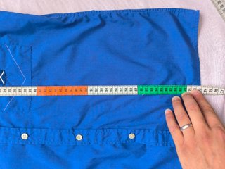 Camisa azul de manga larga
