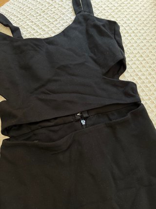 Vestido Zara negro con aberturas