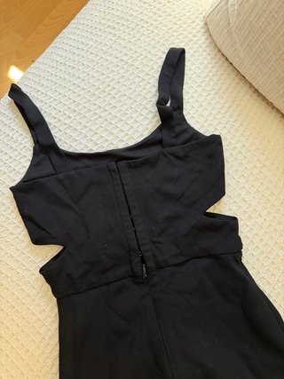 Vestido Zara negro con aberturas