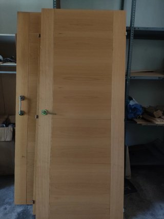 Puerta interior madera maciza