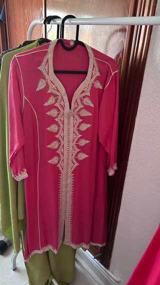 Vestido o camiseta marroquí rosa