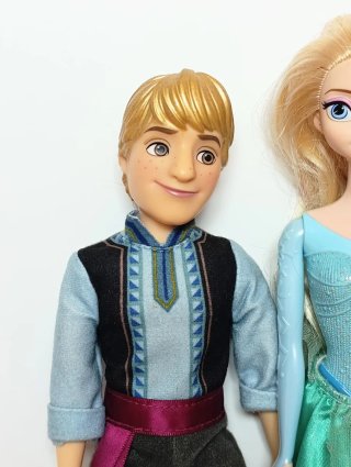Lote muñecos frozen  kristoff y elsa