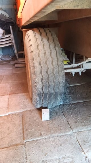 Remolque agrícola 6000kg 1 eje