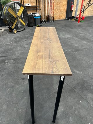 Mesa alta madera y metal
