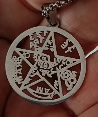 Tetragrámaton  acero