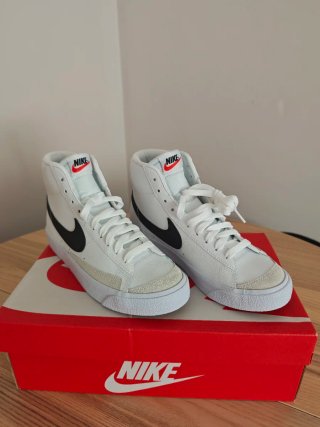 Nike Blazer Mid '77 Zapatillas Blancas