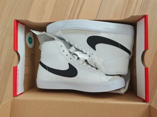 Nike Blazer Mid '77 Zapatillas Blancas