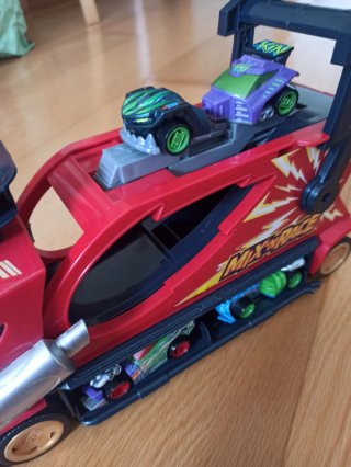 Camión T-Racers con Coches