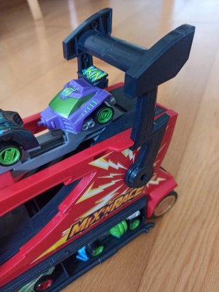 Camión T-Racers con Coches