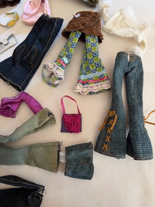 Ropa y Accesorios Muñecas Bratz