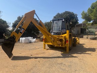 Retroexcavadora Caterpillar 438 4x4 Turbo