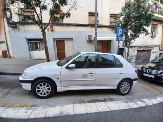Peugeot 306