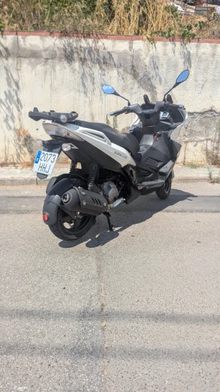 Gilera Nexus 125 Maxi Scooter Blanca