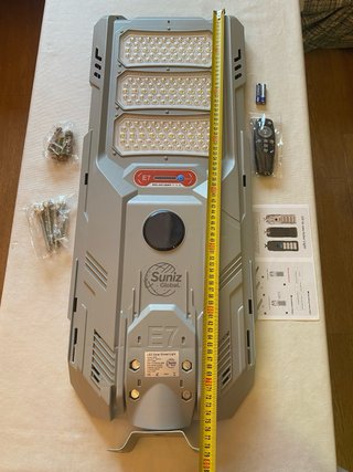 Farola Solar Suniz Global ONYX E7 300W Nueva