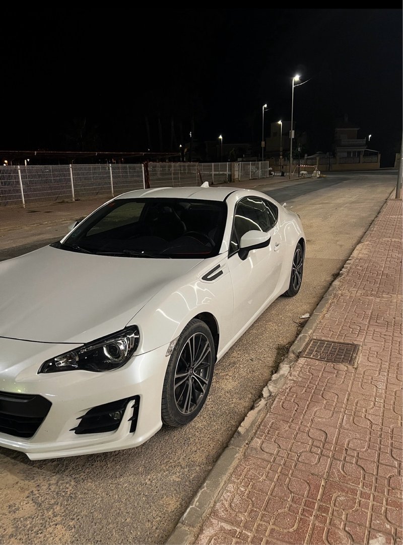 Subaru BRZ 2018 - foto 1