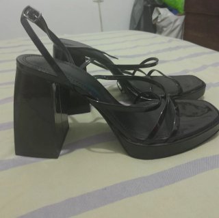 Sandalias plataforma Bershka negras