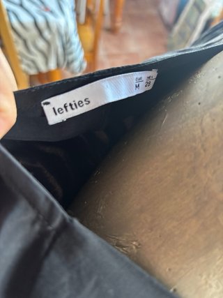 Vestido negro Lefties botones