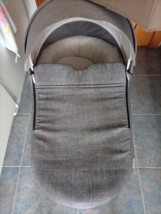 Capazo Stokke Gris