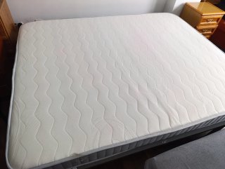Cama somier + Colchón 150 cm ( Regalo cómoda)