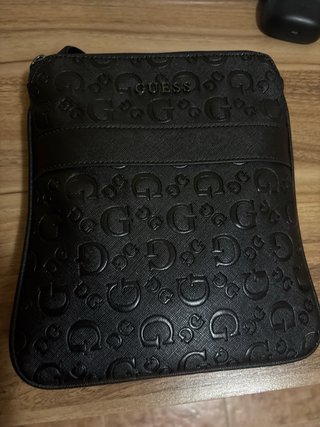 Bandolera Guess Negra Original