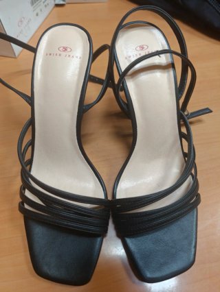 Zapatos de tacón SWISH JEANS negros