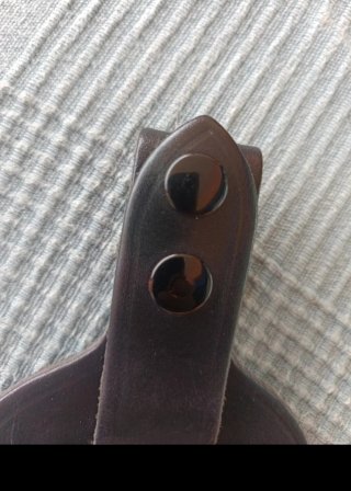 Porta grilletes de cuero