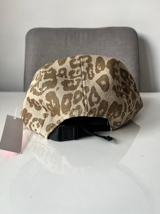 Gorra Supreme Estampado Animal Beige/Marrón
