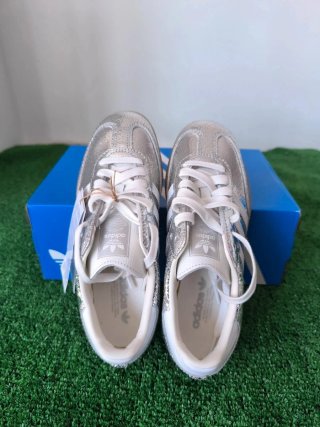 Adidas Samba OG Talla 41 Plata/Blanco